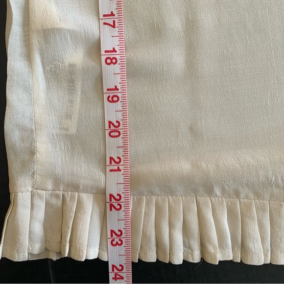 Zara Woman. Cream/beige, high/low top, with fringe on the hem. Sleeveles… - Picture 4 of 9